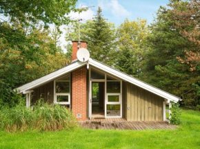 Wooden Holiday Home in Jutland with Sea nearby in Ebeltoft